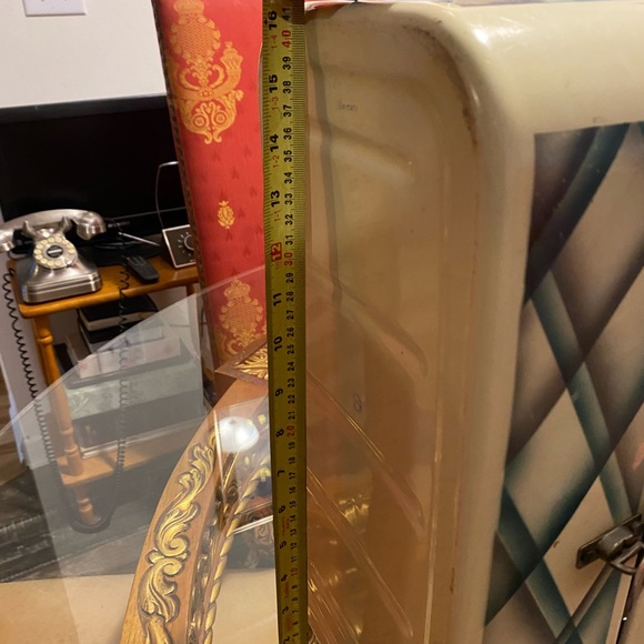 Vintage Antique enamel Breadbox - Picture 6 of 8